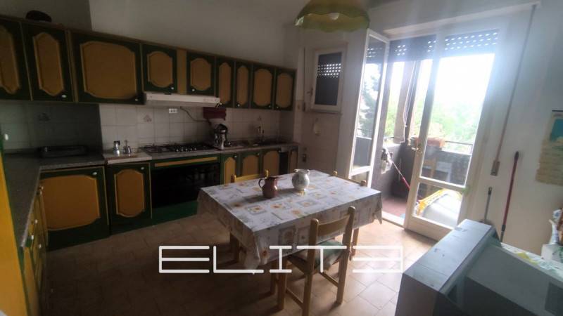 appartamento in vendita ad Ancona in zona Piano San Lazzaro