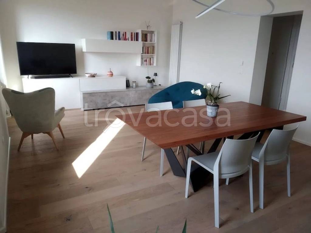 appartamento in vendita ad Ancona in zona Piano San Lazzaro