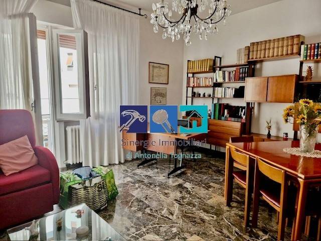 appartamento in vendita ad Ancona in zona Adriatico