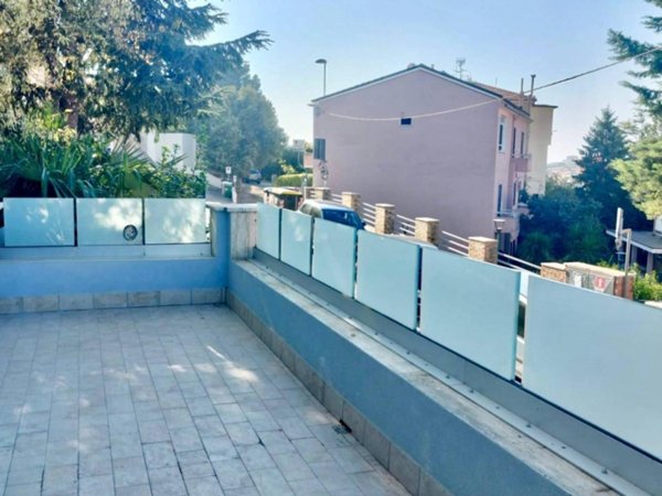 appartamento in vendita ad Ancona in zona Adriatico