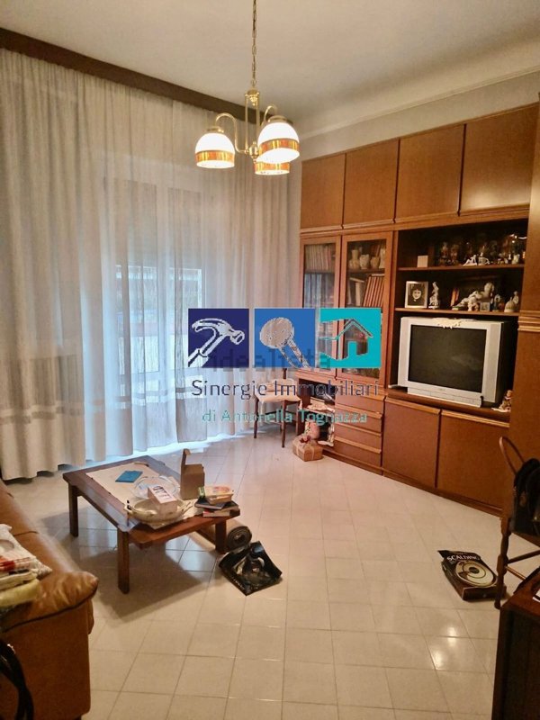 appartamento in vendita ad Ancona in zona Adriatico