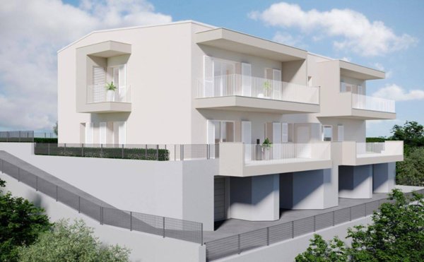appartamento in vendita ad Ancona in zona Piano San Lazzaro