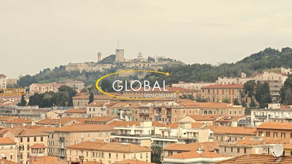 appartamento in vendita ad Ancona in zona Borgo Rodi