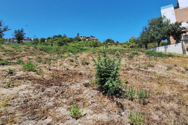 appartamento in vendita ad Ancona in zona Varano