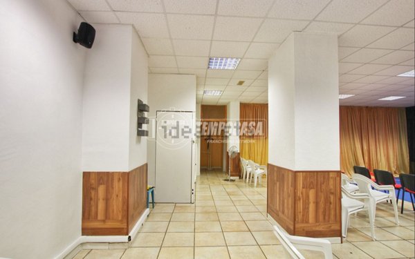 negozio in vendita ad Ancona in zona Piano San Lazzaro