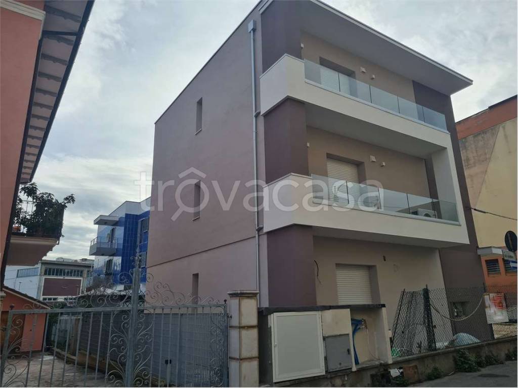 appartamento in vendita ad Ancona in zona Palombare