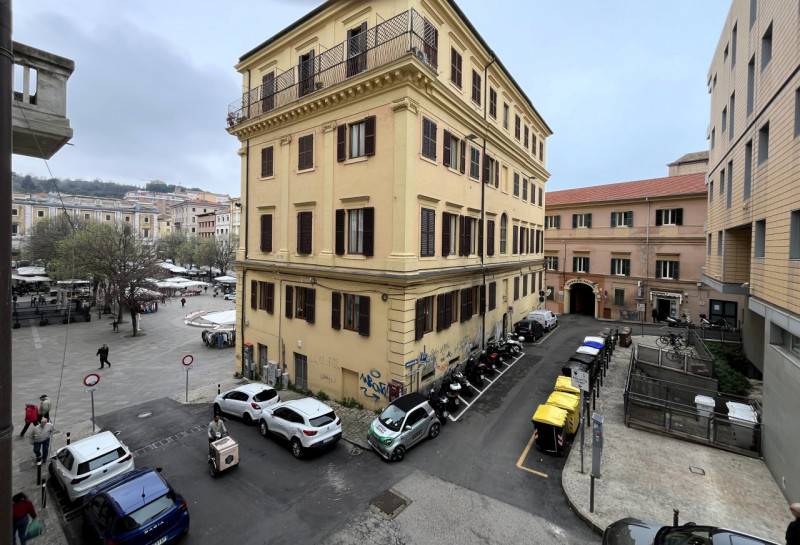 appartamento in vendita ad Ancona in zona Centro Storico