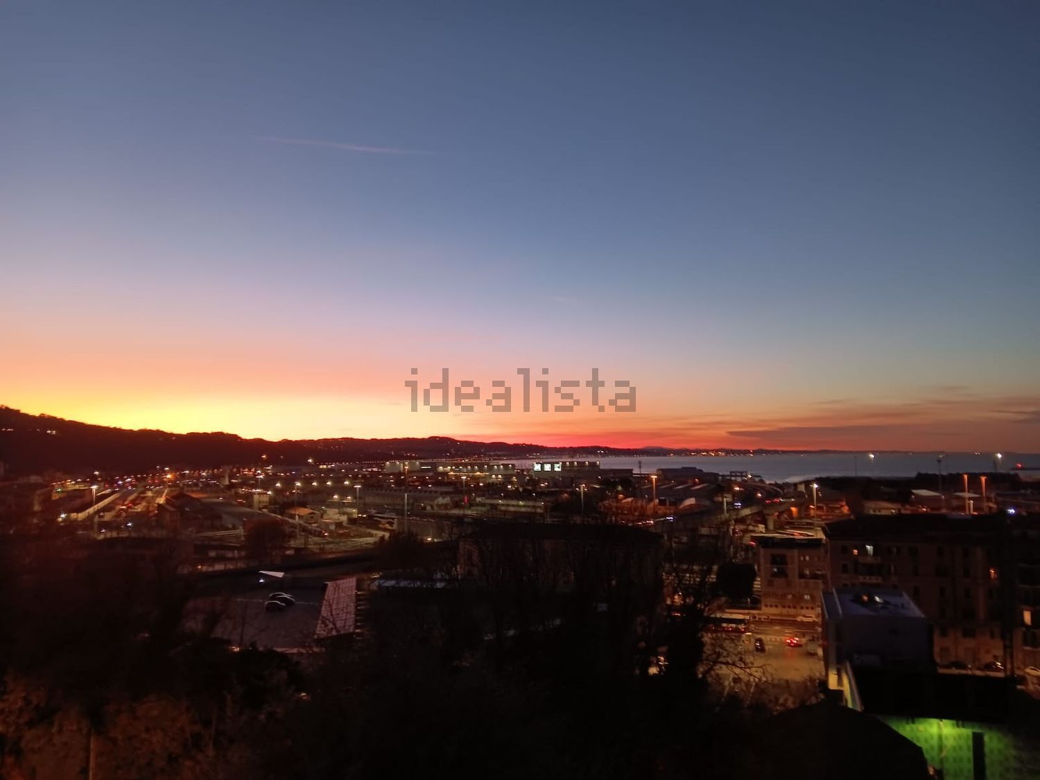 casa indipendente in vendita ad Ancona in zona Montirozzo
