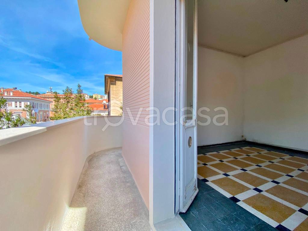 appartamento in vendita ad Ancona in zona Adriatico