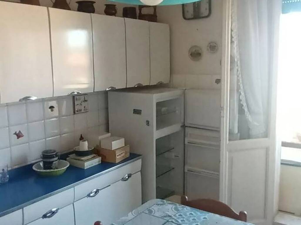 appartamento in vendita ad Ancona in zona Adriatico