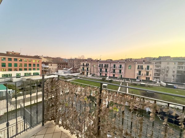 appartamento in vendita ad Ancona in zona Piano San Lazzaro