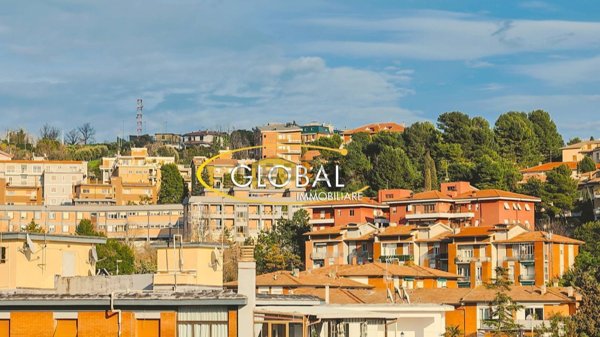 appartamento in vendita ad Ancona in zona Borgo Rodi