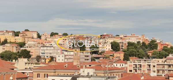 appartamento in vendita ad Ancona in zona Passetto