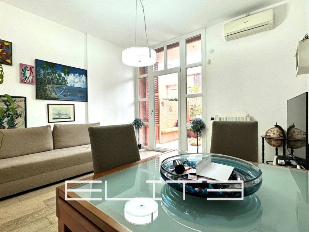 casa indipendente in vendita ad Ancona in zona Tavernelle