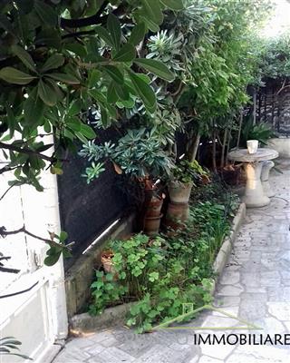 casa indipendente in vendita ad Ancona in zona Centro Storico