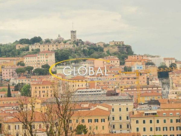 appartamento in vendita ad Ancona in zona Centro Storico
