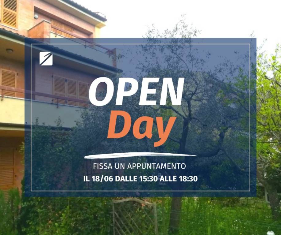casa indipendente in vendita ad Ancona in zona Varano