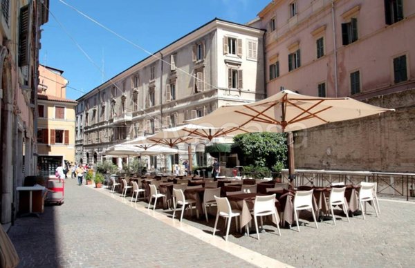 negozio in vendita ad Ancona in zona Piano San Lazzaro