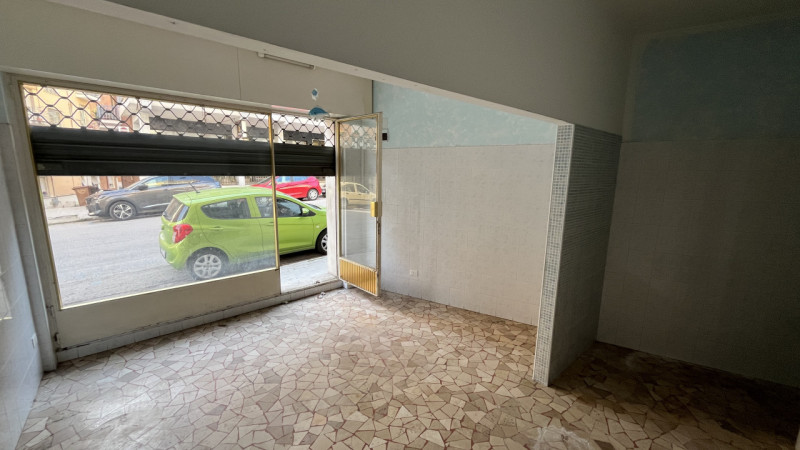 negozio in vendita ad Ancona