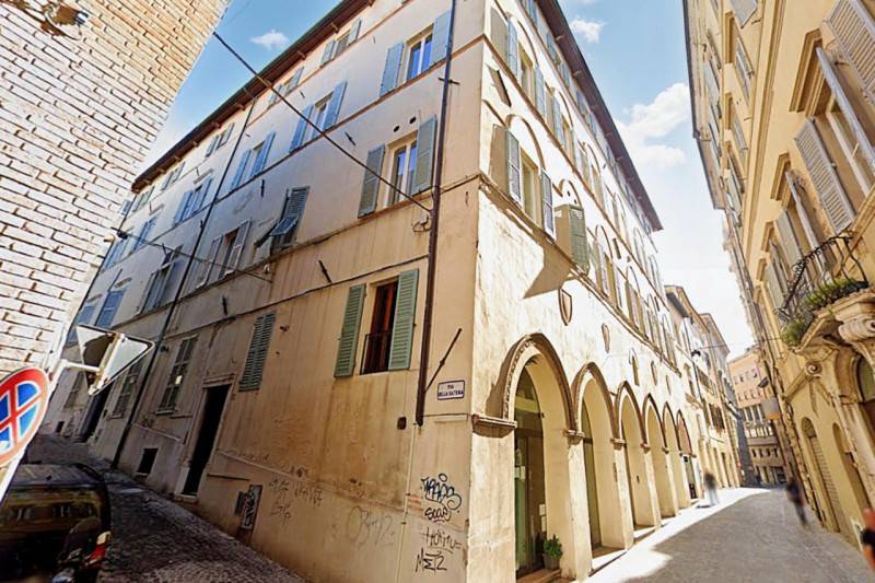 appartamento in vendita ad Ancona in zona Centro Storico