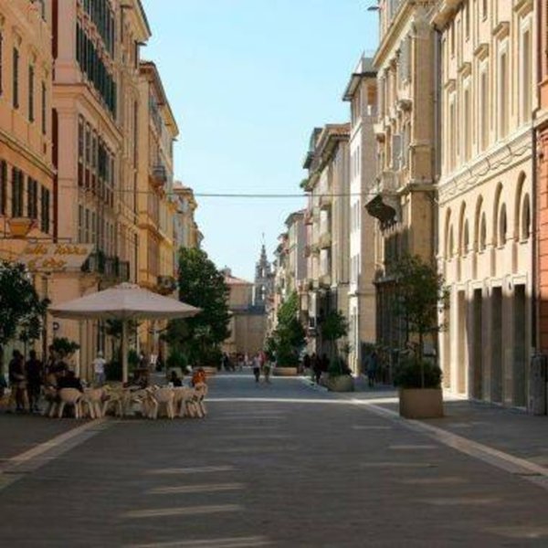 appartamento in vendita ad Ancona in zona Piano San Lazzaro