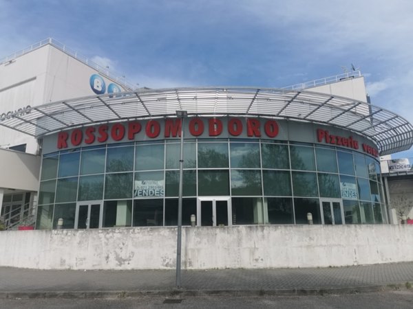 locale commerciale in vendita ad Ancona in zona Baraccola