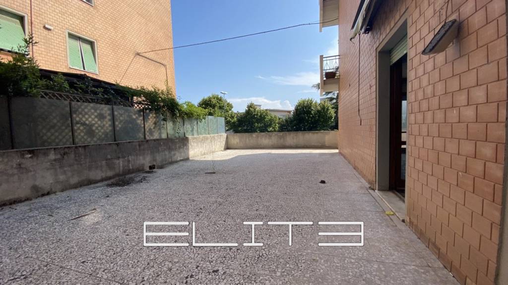 appartamento in vendita ad Ancona in zona Borgo Rodi
