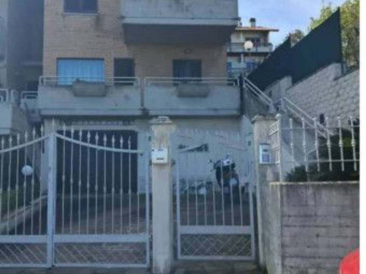 casa indipendente in vendita ad Ancona in zona Pinocchio