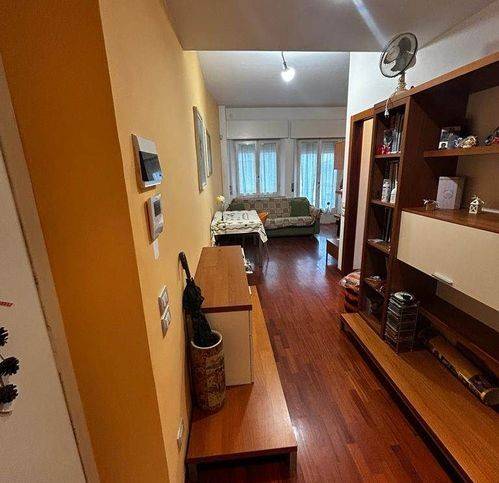 appartamento in vendita ad Ancona in zona Adriatico