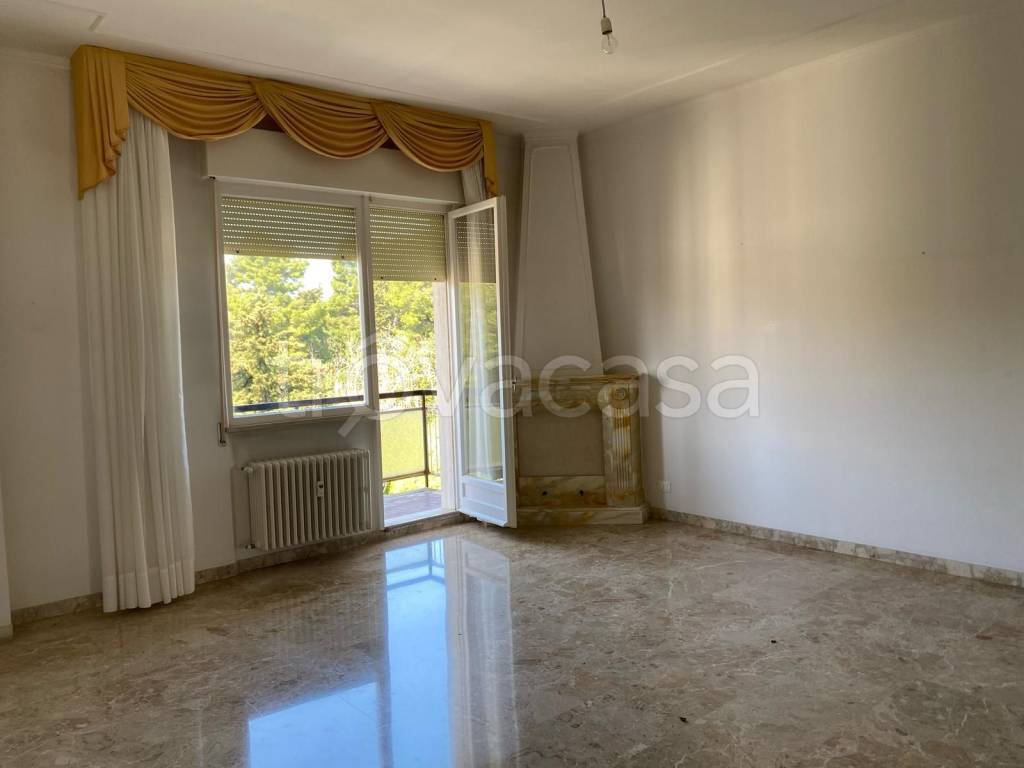 appartamento in vendita ad Ancona in zona Adriatico