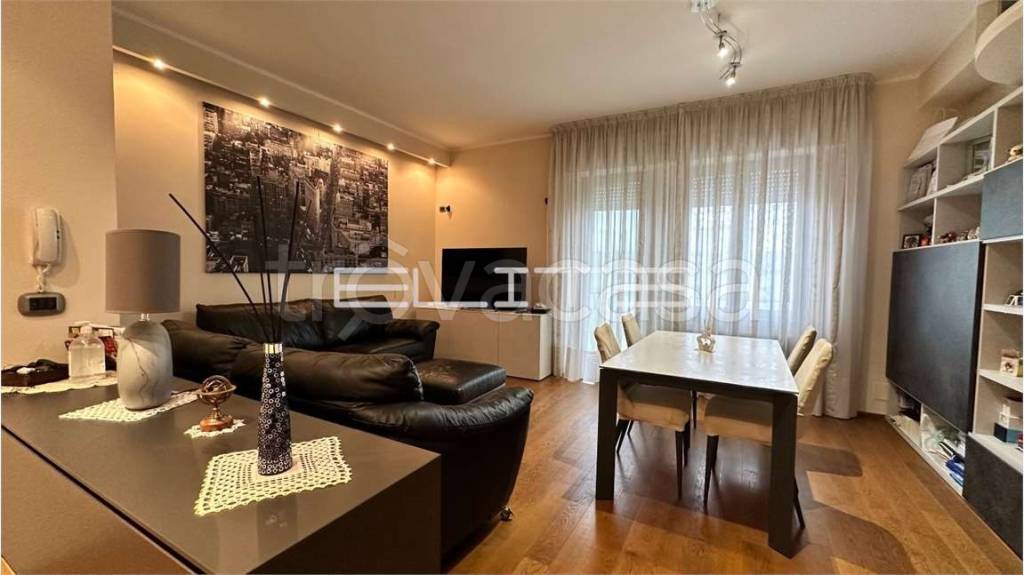 appartamento in vendita ad Ancona in zona Piano San Lazzaro