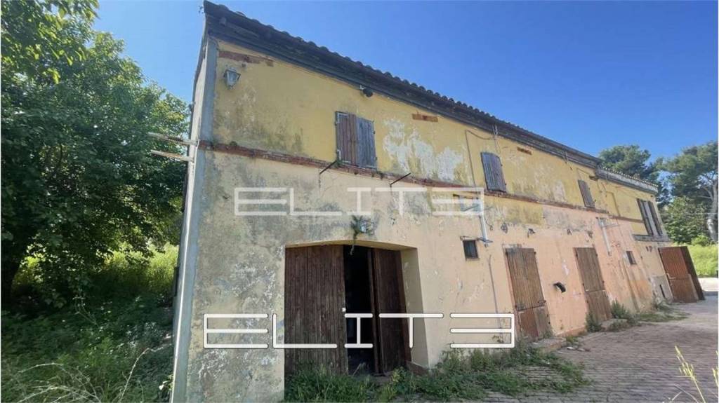 casa indipendente in vendita ad Ancona in zona Palombare