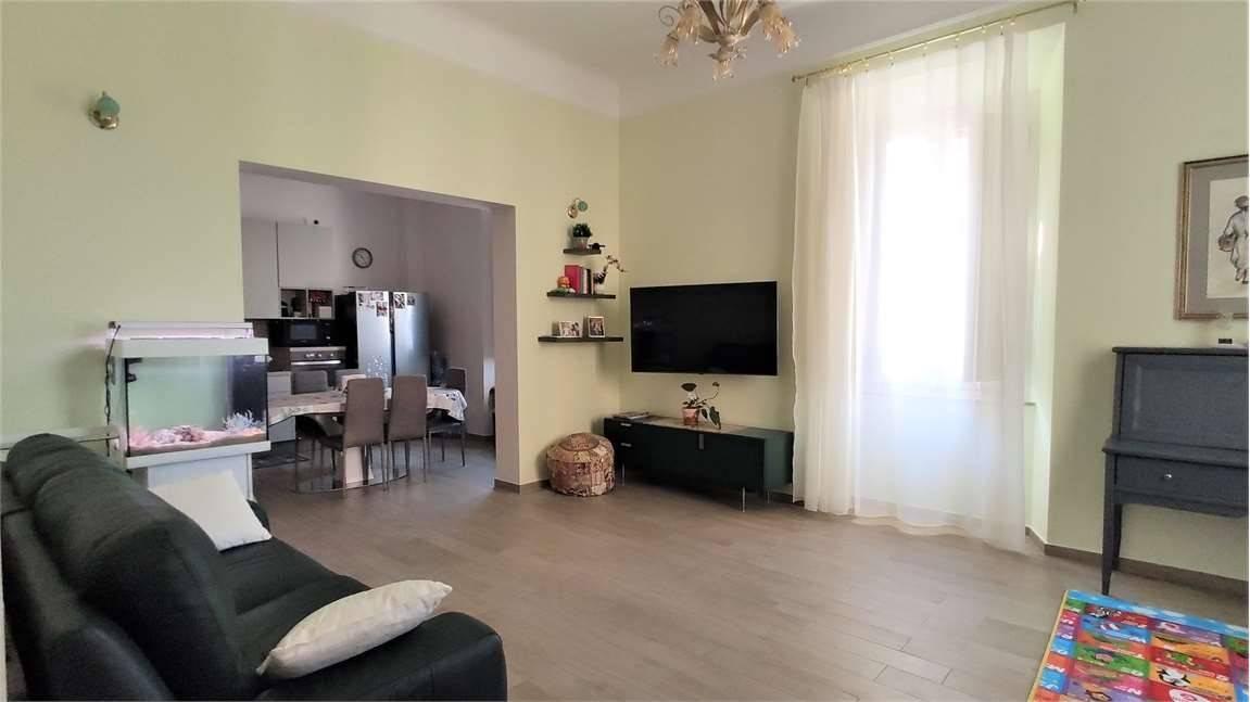 appartamento in vendita ad Ancona in zona Adriatico