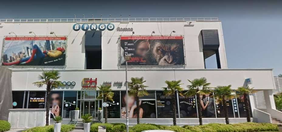 locale commerciale in vendita ad Ancona in zona Baraccola