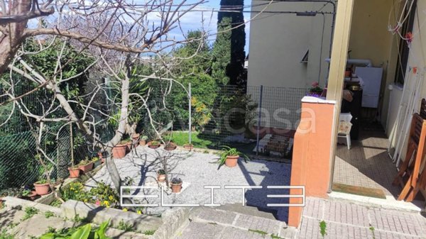 appartamento in vendita ad Ancona in zona Piano San Lazzaro