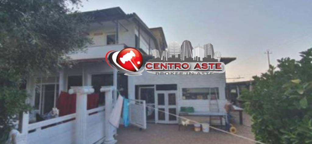 casa indipendente in vendita ad Ancona in zona Palombina Nuova