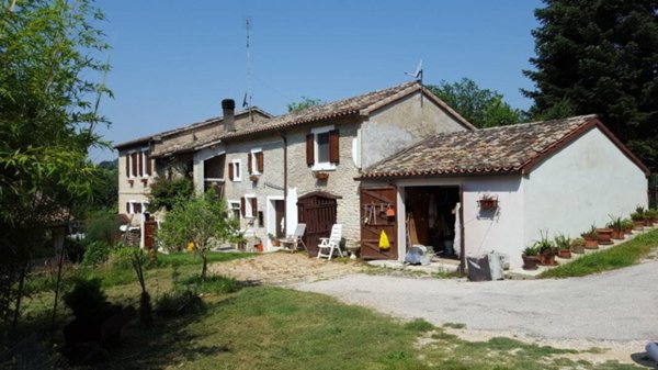 appartamento in vendita ad Ancona in zona Piano San Lazzaro