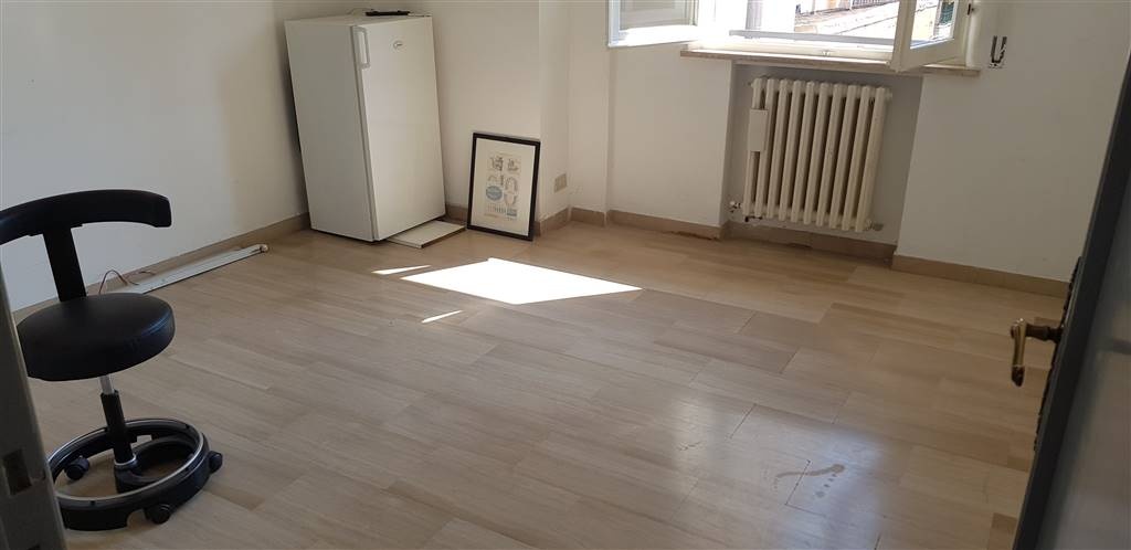 appartamento in vendita ad Ancona in zona Montemarino
