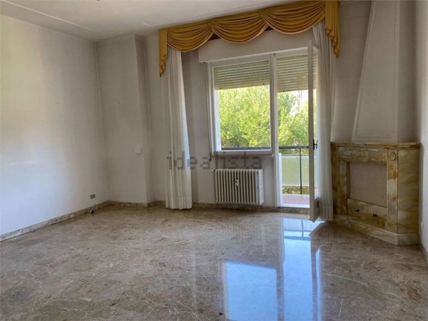 appartamento in vendita ad Ancona in zona Adriatico