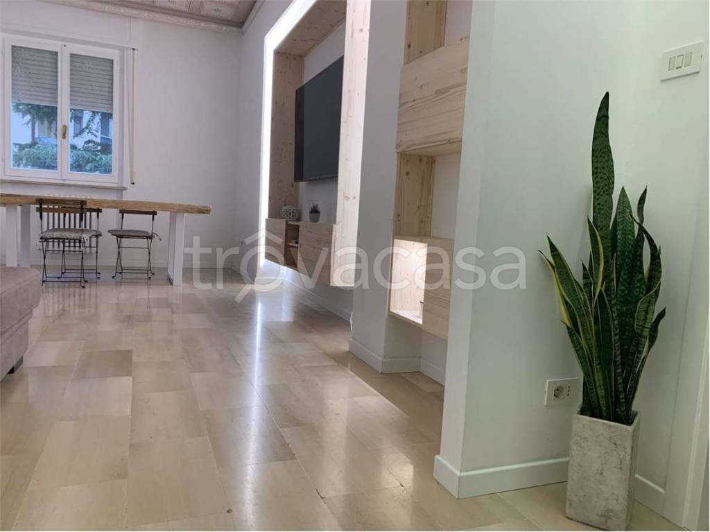 appartamento in vendita ad Ancona in zona Posatora