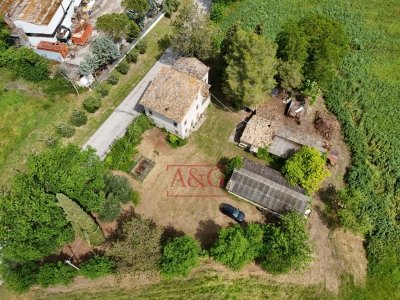 casa indipendente in vendita ad Ancona in zona Adriatico