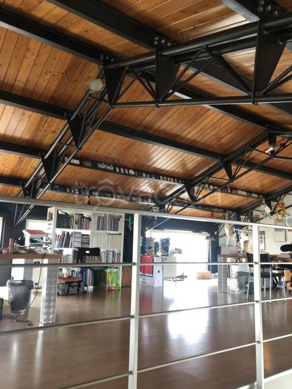 ufficio in vendita ad Ancona in zona Brecce Bianche