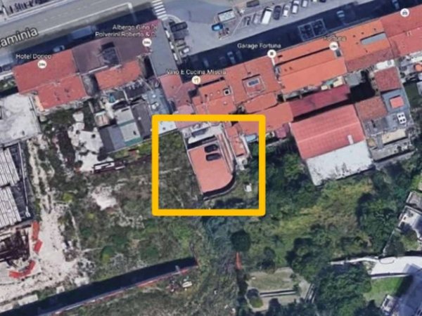 negozio in vendita ad Ancona in zona Piano San Lazzaro