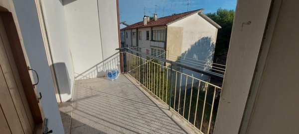 appartamento in vendita ad Ancona in zona Piano San Lazzaro