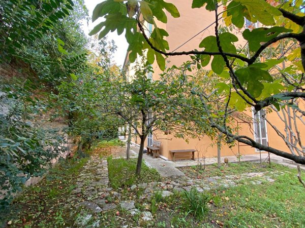 appartamento in vendita ad Ancona in zona Adriatico