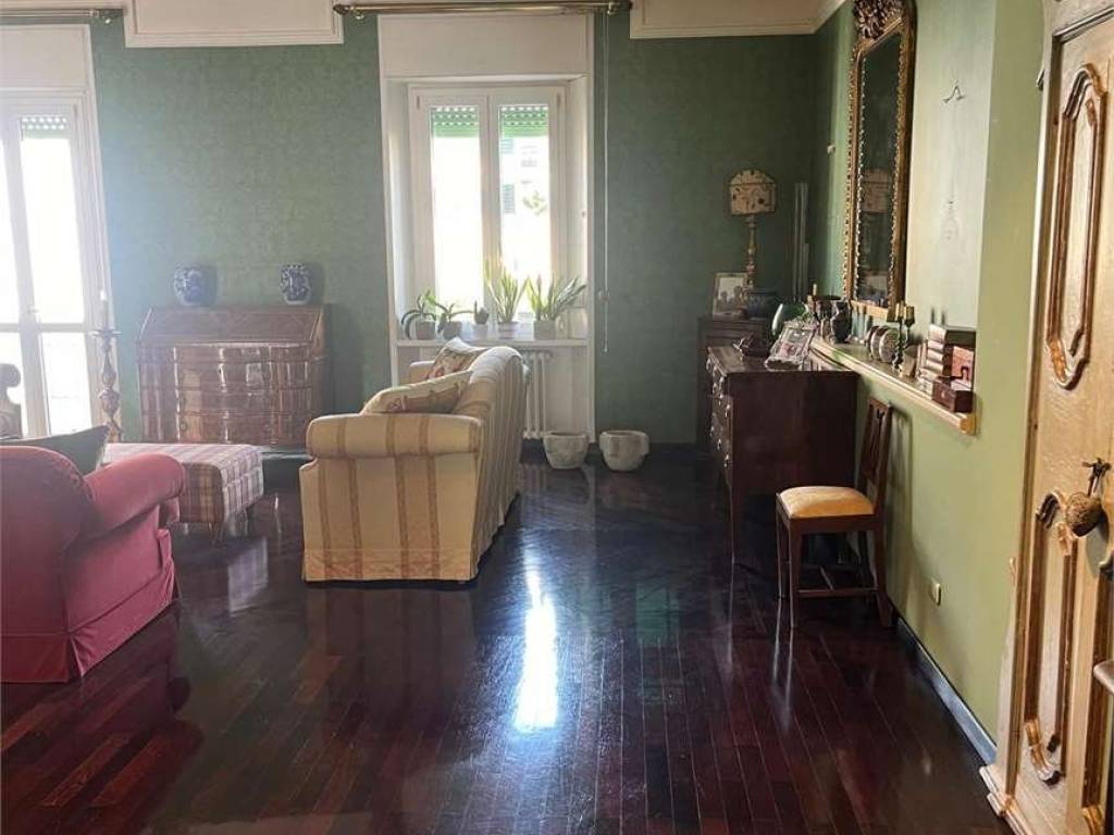 appartamento in vendita ad Ancona in zona Adriatico