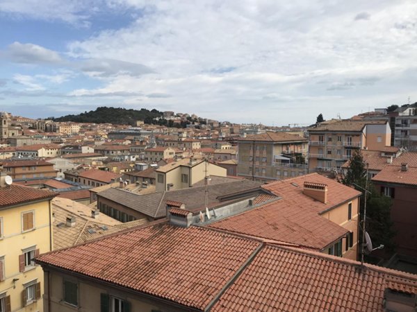 appartamento in vendita ad Ancona in zona Adriatico