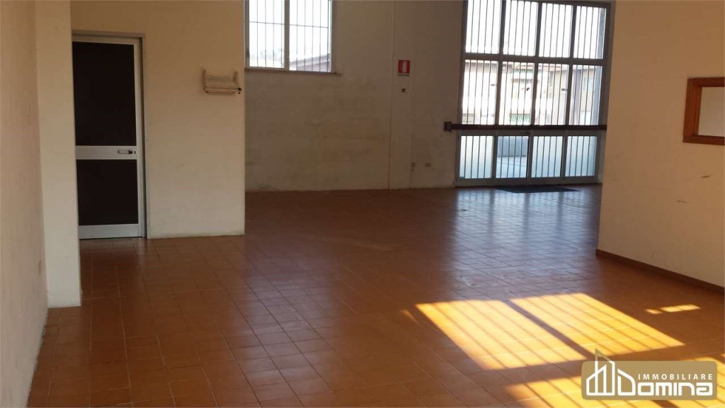 locale di sgombero in vendita ad Ancona in zona Delle Grazie