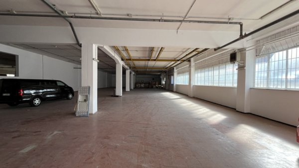 locale di sgombero in vendita ad Ancona in zona Palombare