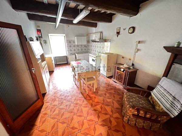 pentavano in vendita ad Ancona in zona Piano San Lazzaro